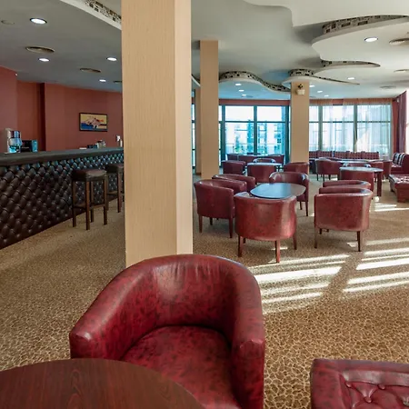 Отель Del Sol 4*