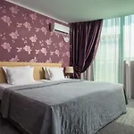 Del Sol Hotel