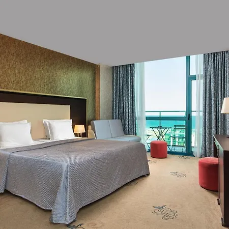 Хотел дел сол Приморско